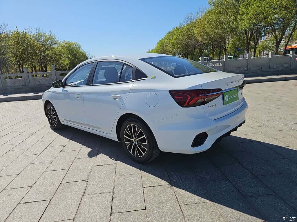 Roewe i5, 2023 15