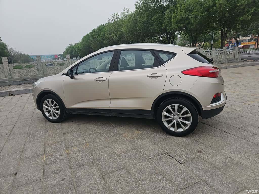 Geely Emgrand, 2019 17