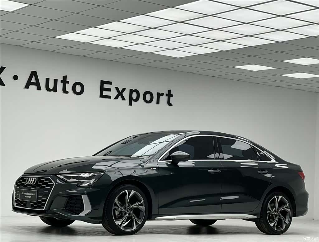 Audi A3, 2023 все фото
