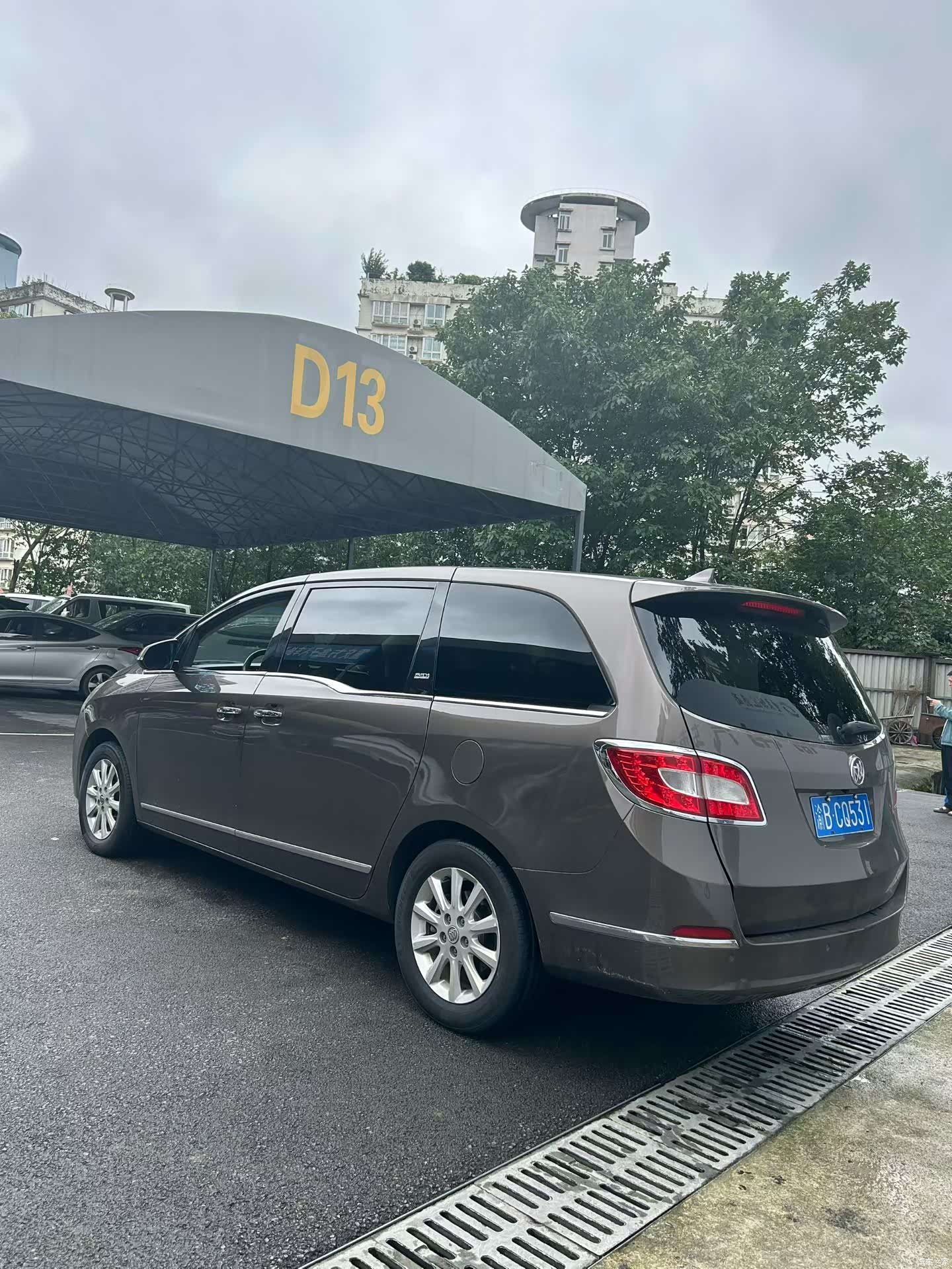 Buick GL8, 2013 6