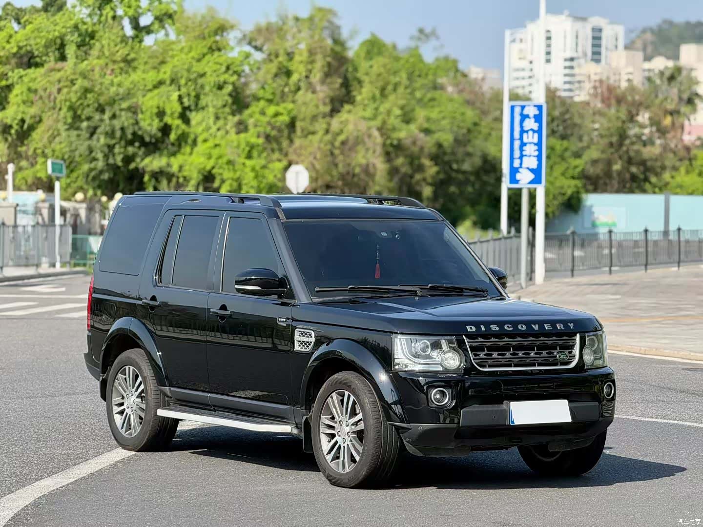 Land Rover Discovery, 2014 3