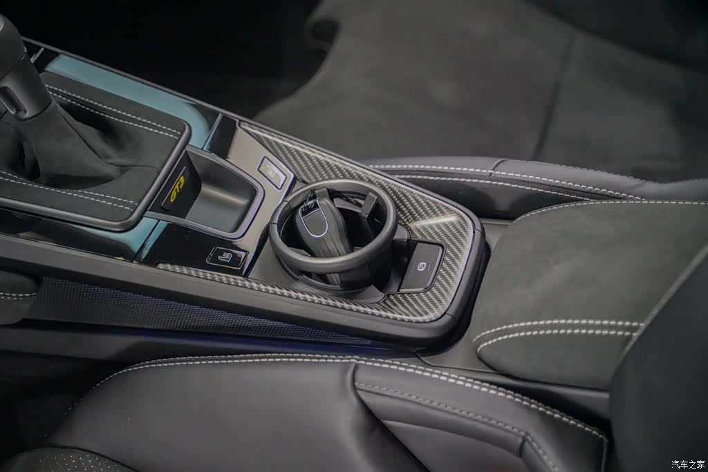 Porsche 911, 2026 16