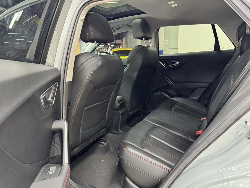 Audi Q2L, 2022 8