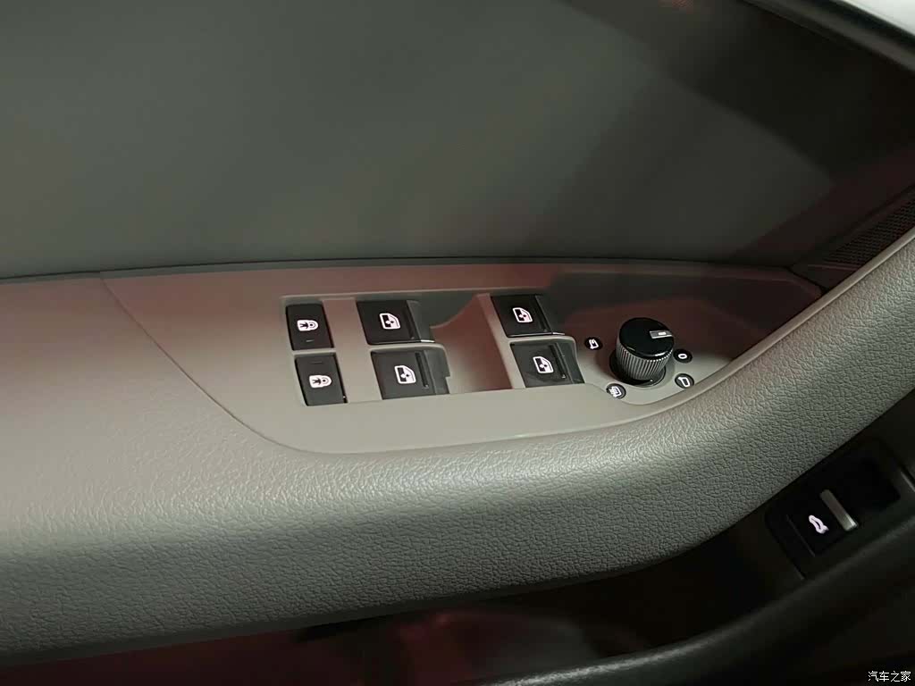 Audi A6L, 2020 25