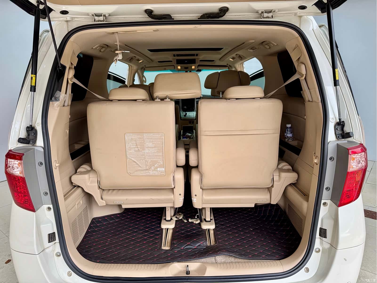 Toyota Alphard, 2016 24