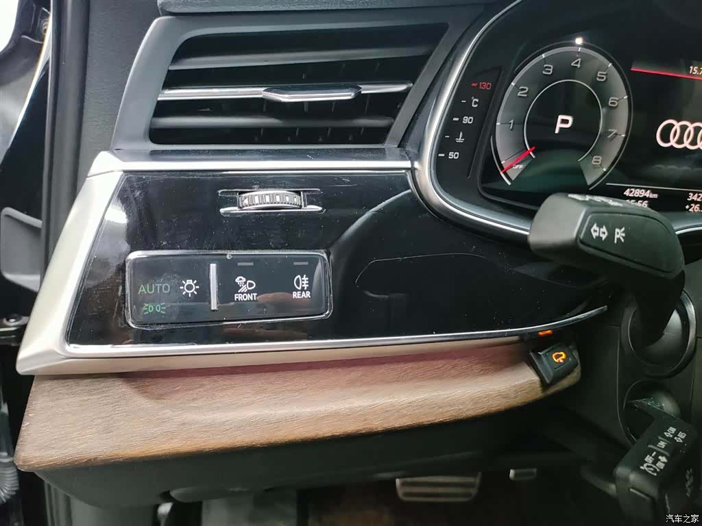 Audi Q7, 2024 10