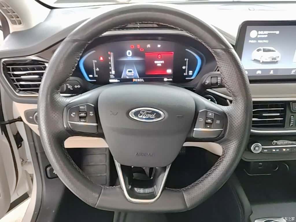 Ford Focus, 2021 11