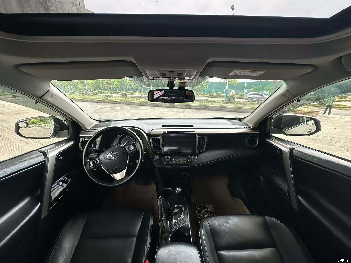 Toyota RAV4, 2015 9