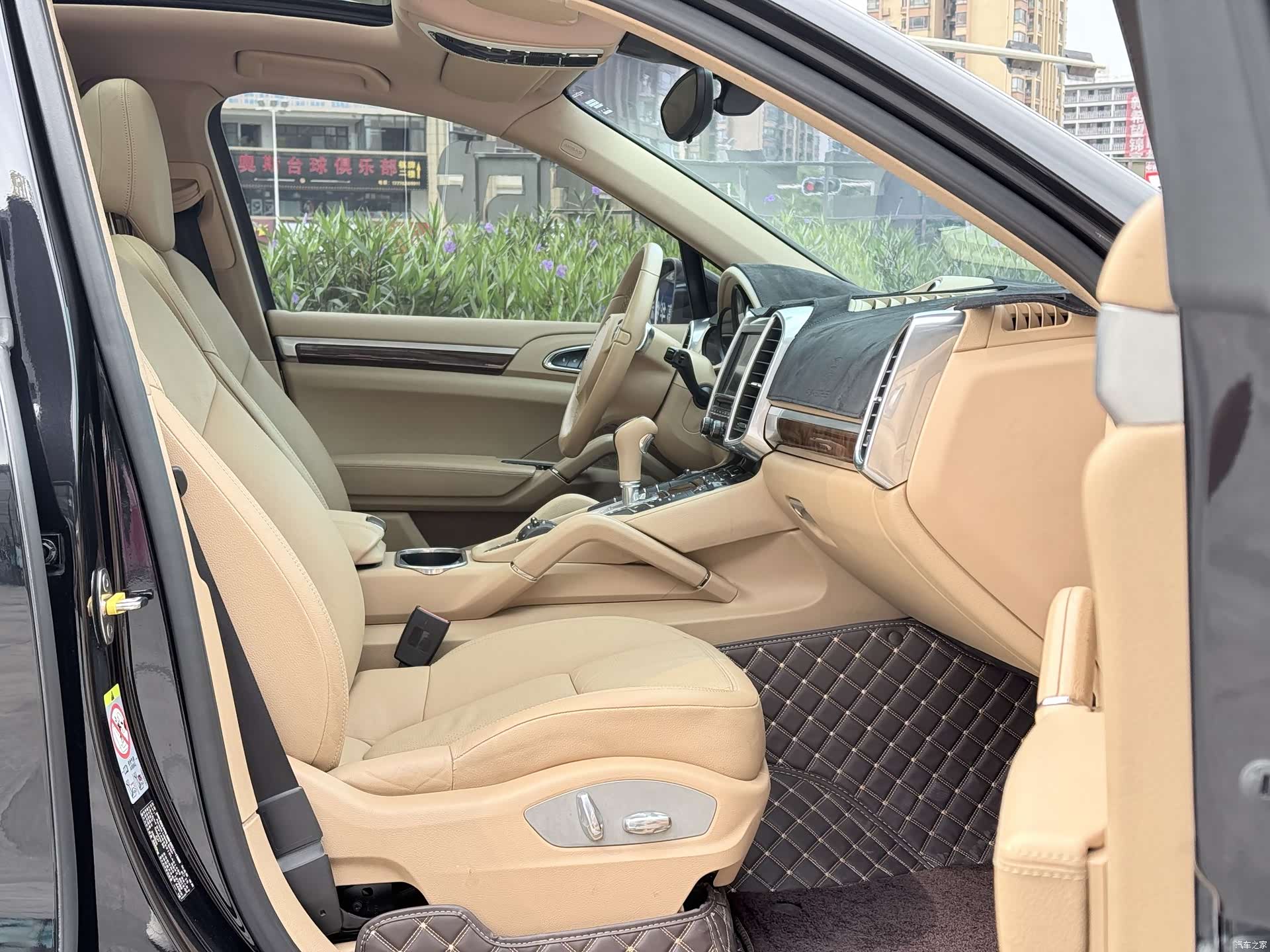Porsche Cayenne, 2013 8