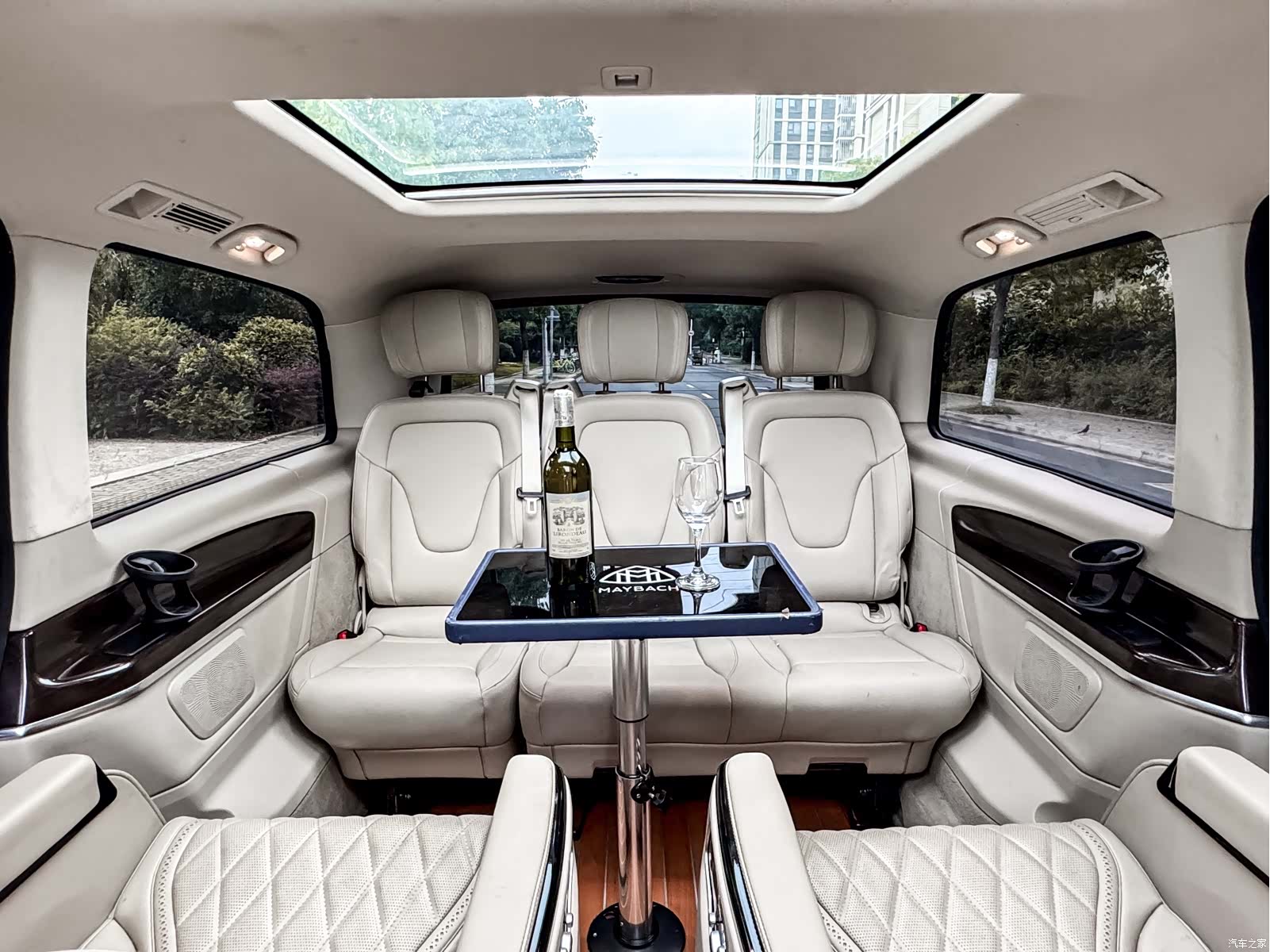 Mercedes-Benz V-Class, 2021 32