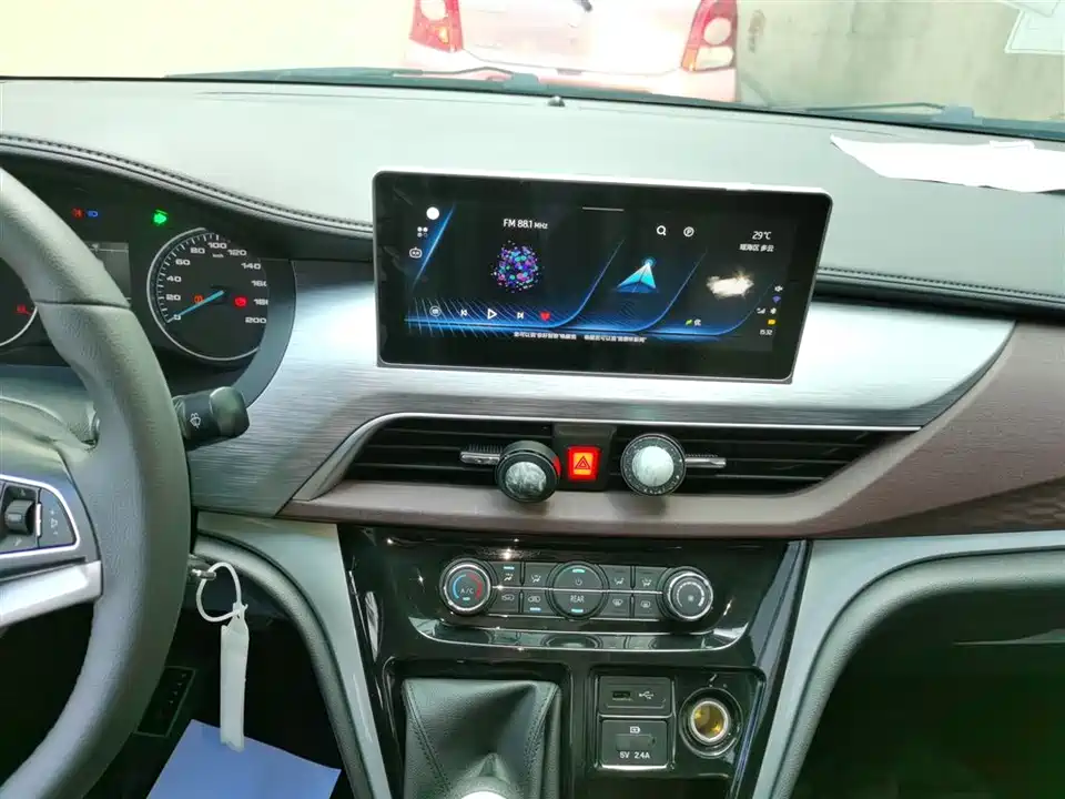 JAC Refine Ruifeng M3