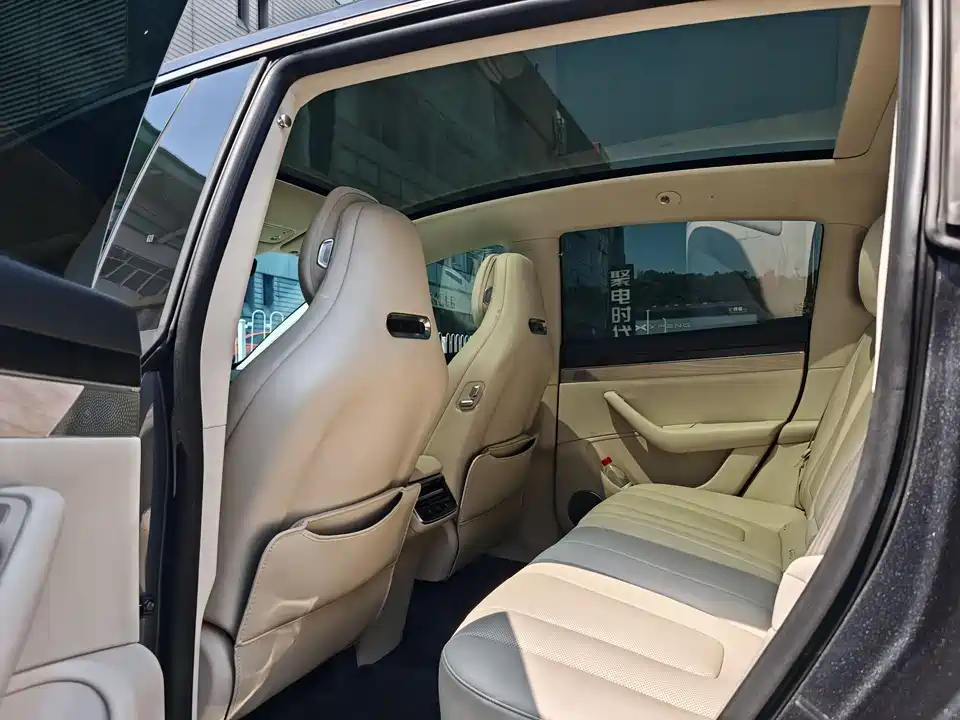 HarmonyOS Wisdom World R7