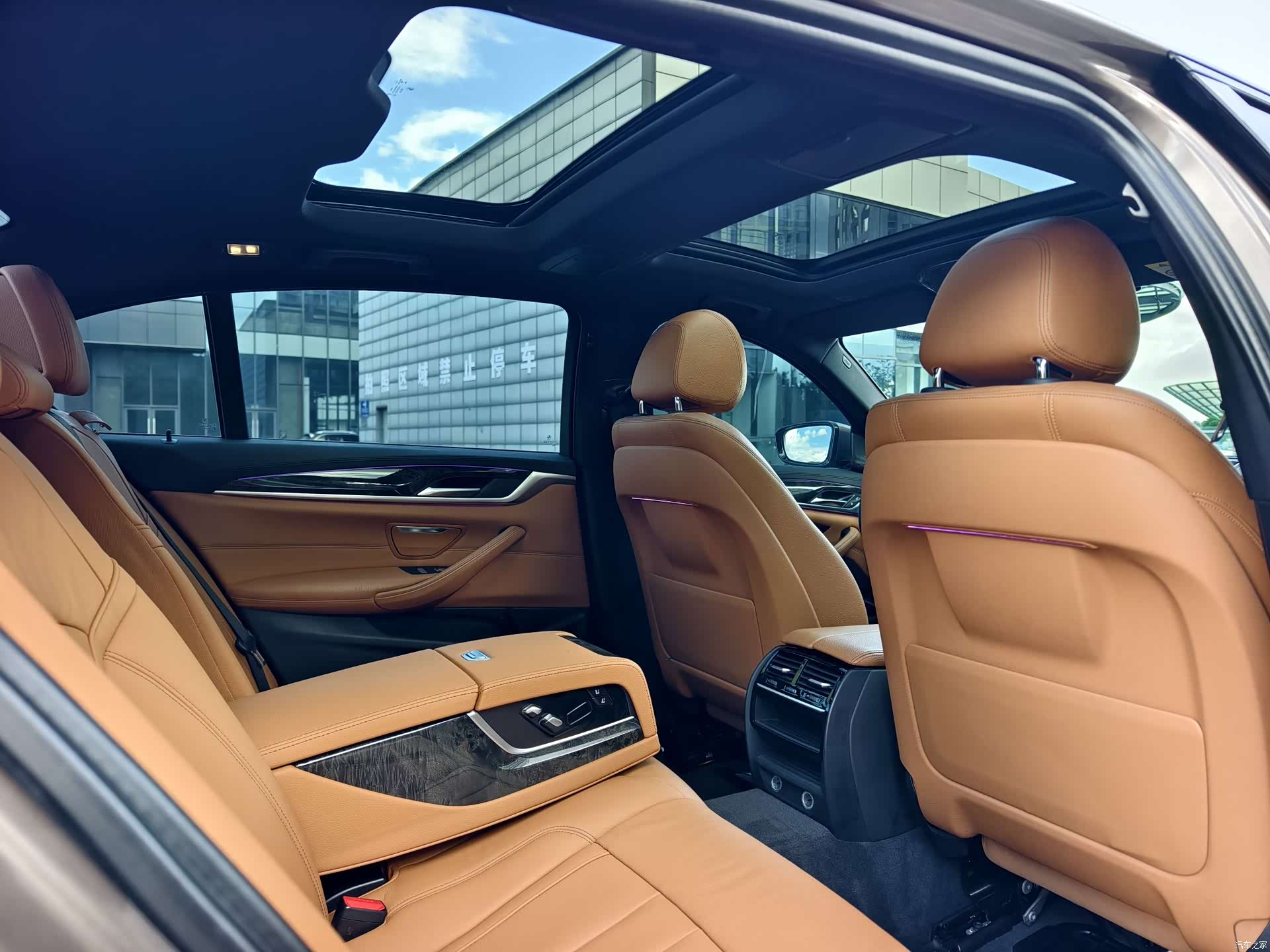 BMW 5 Series, 2018 13