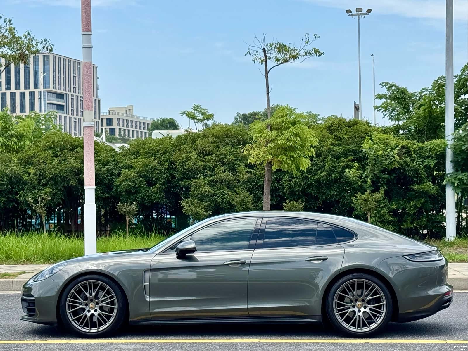 Porsche Panamera, 2023 8
