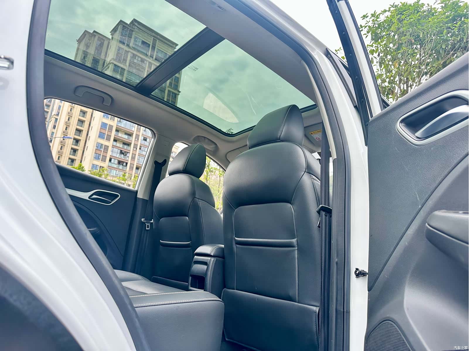 MG ZS, 2019 27