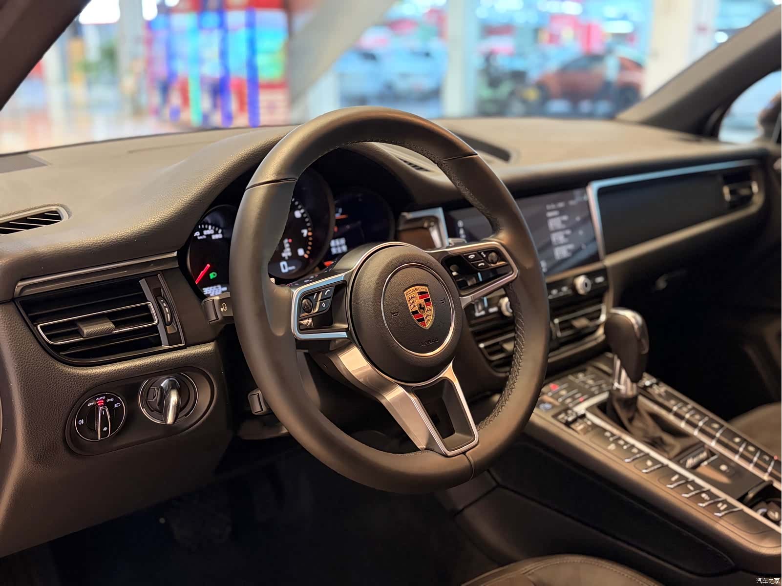 Porsche Macan, 2019 12