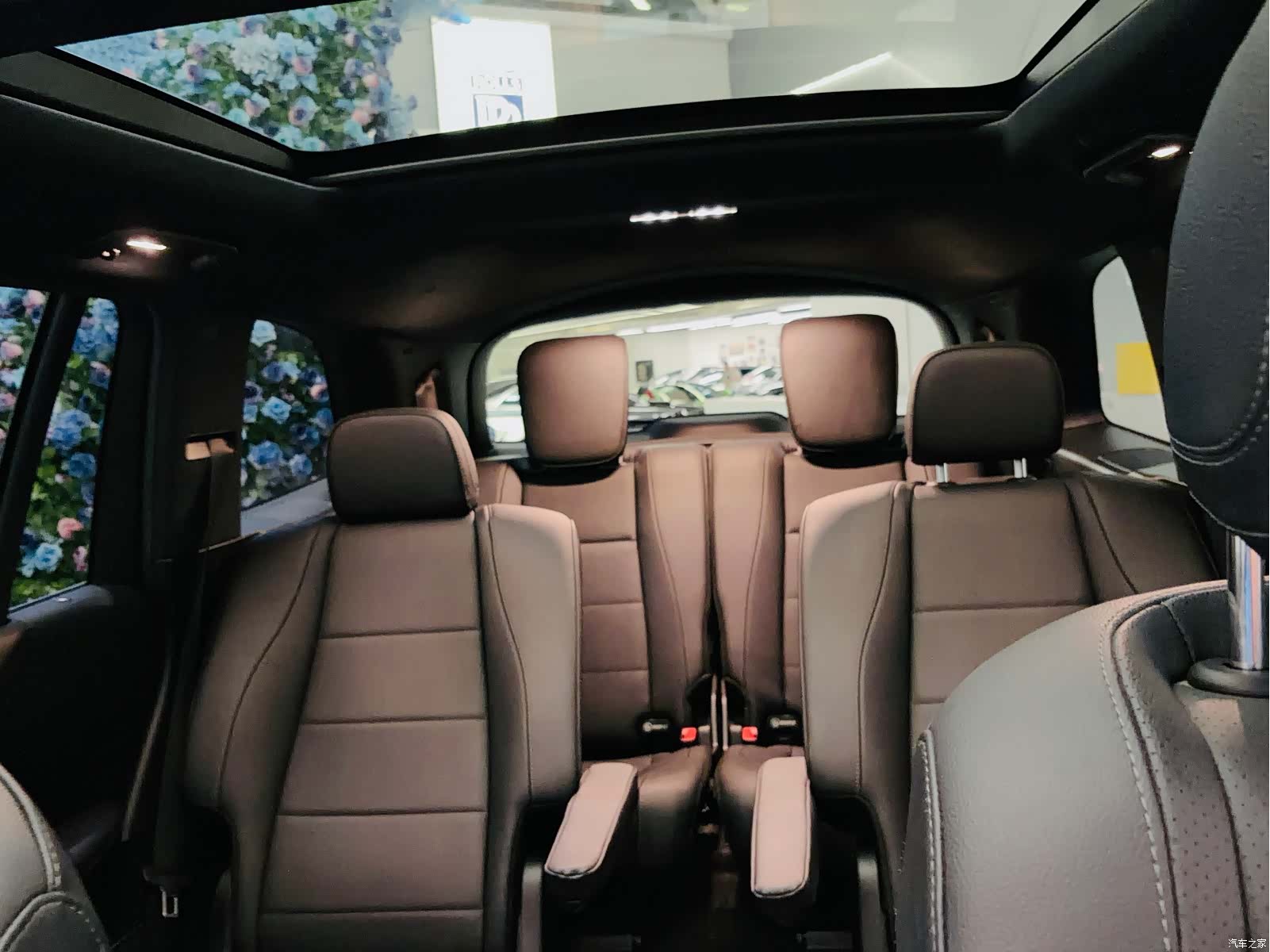Mercedes-Benz GLS, 2022 16
