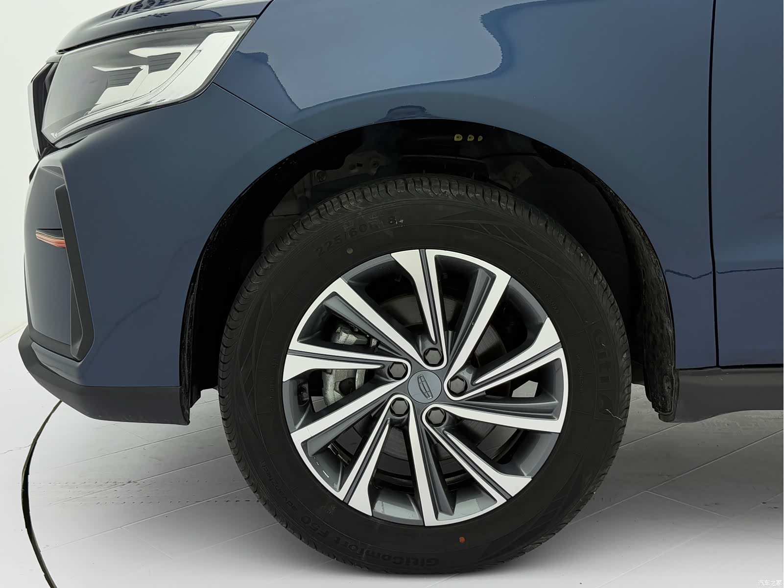 Geely X6, 2022 24