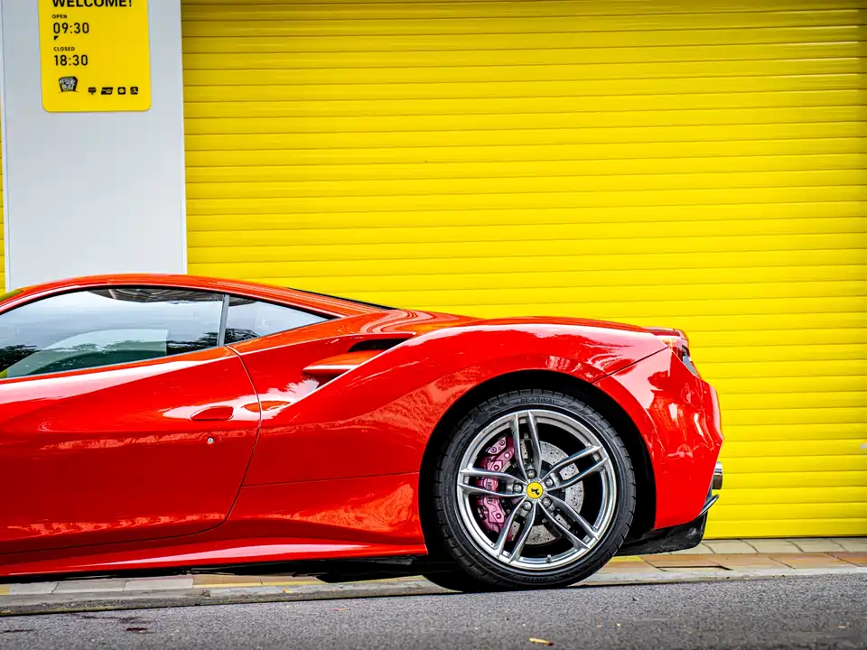 Ferrari 488