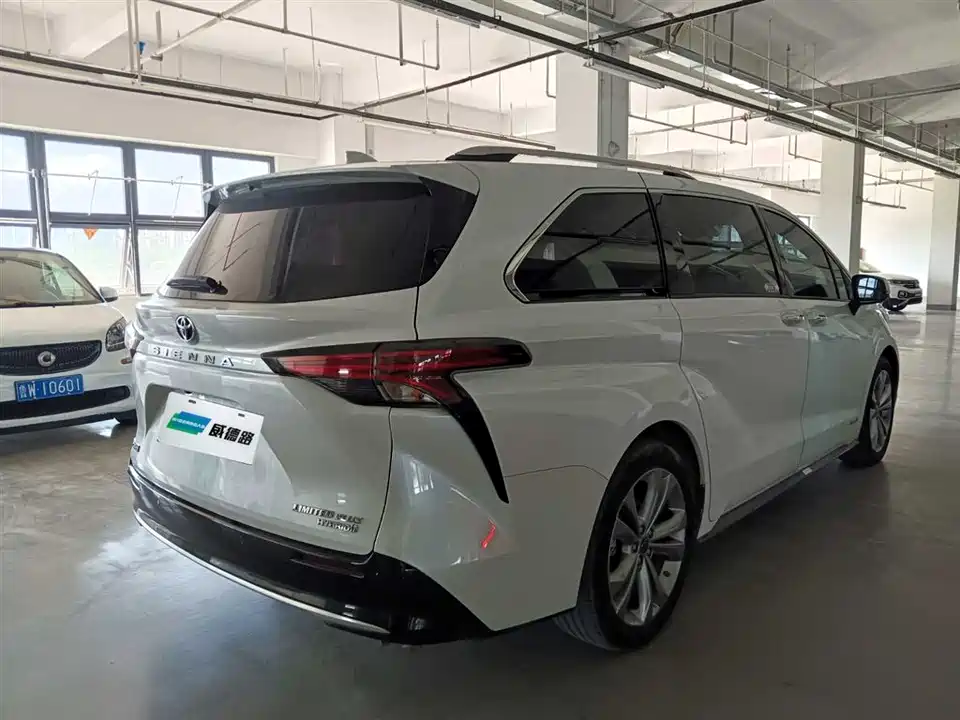 Toyota SIENNA