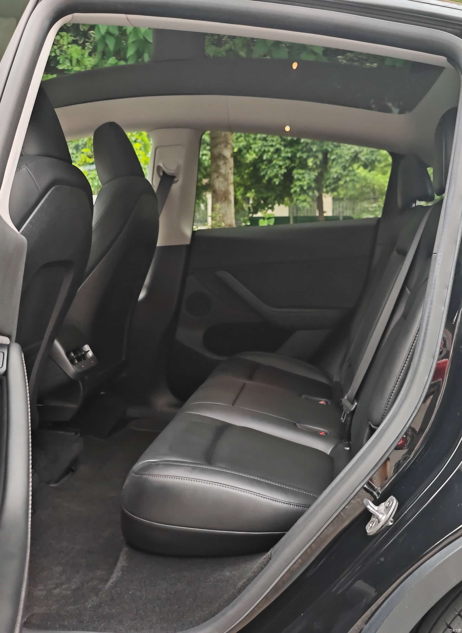 Tesla Model Y, 2022 8