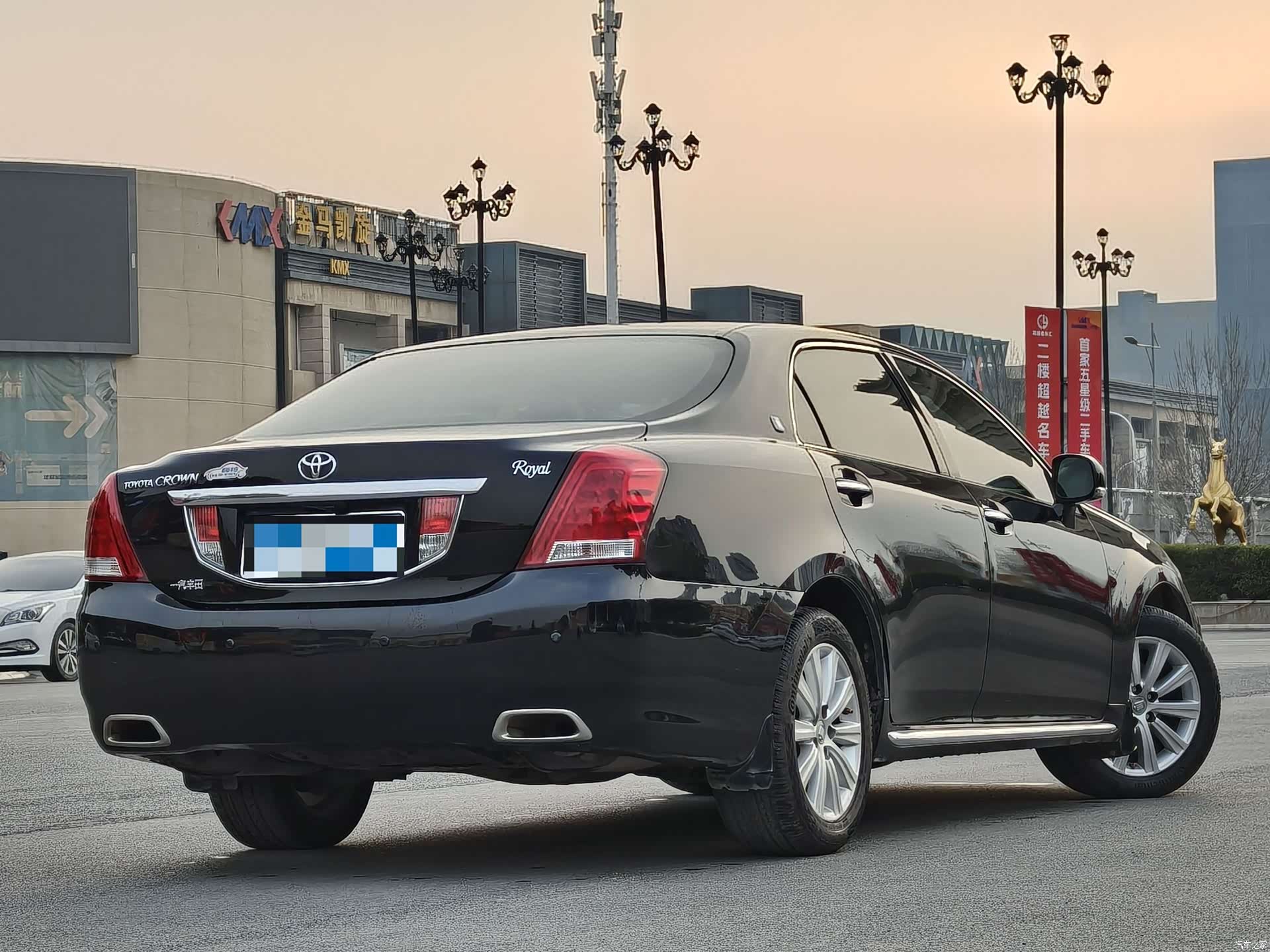 Toyota Crown, 2012 13