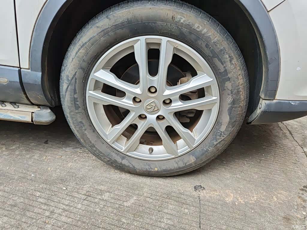 Wuling 560, 2016 8