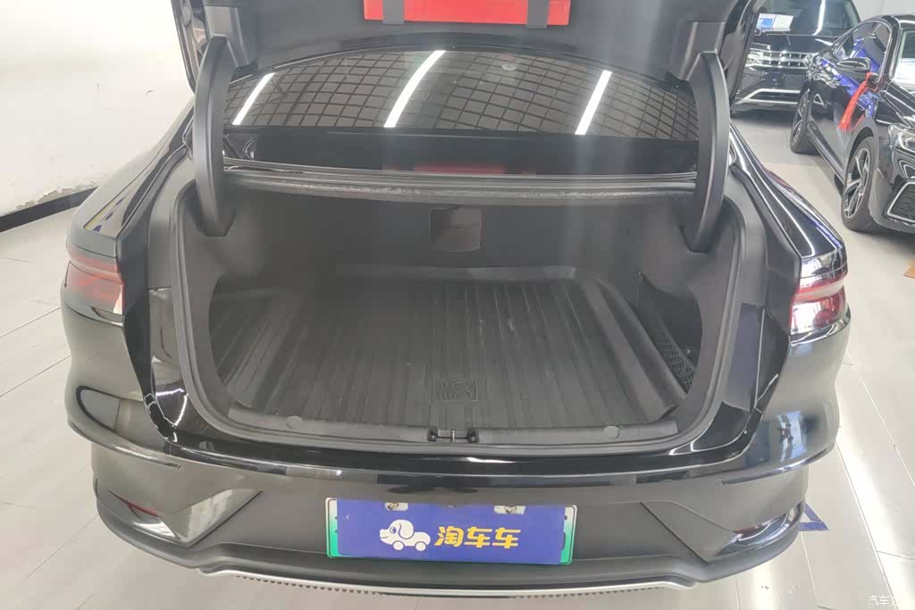 BYD Han, 2022 4
