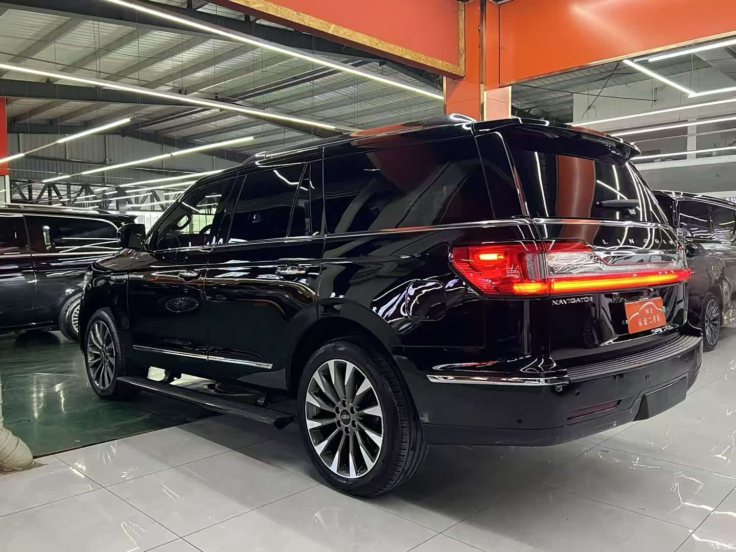 Lincoln Navigator, 2019 8