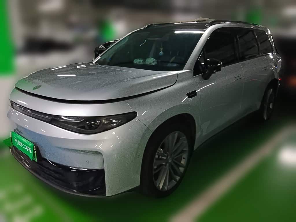 Leapmotor C16