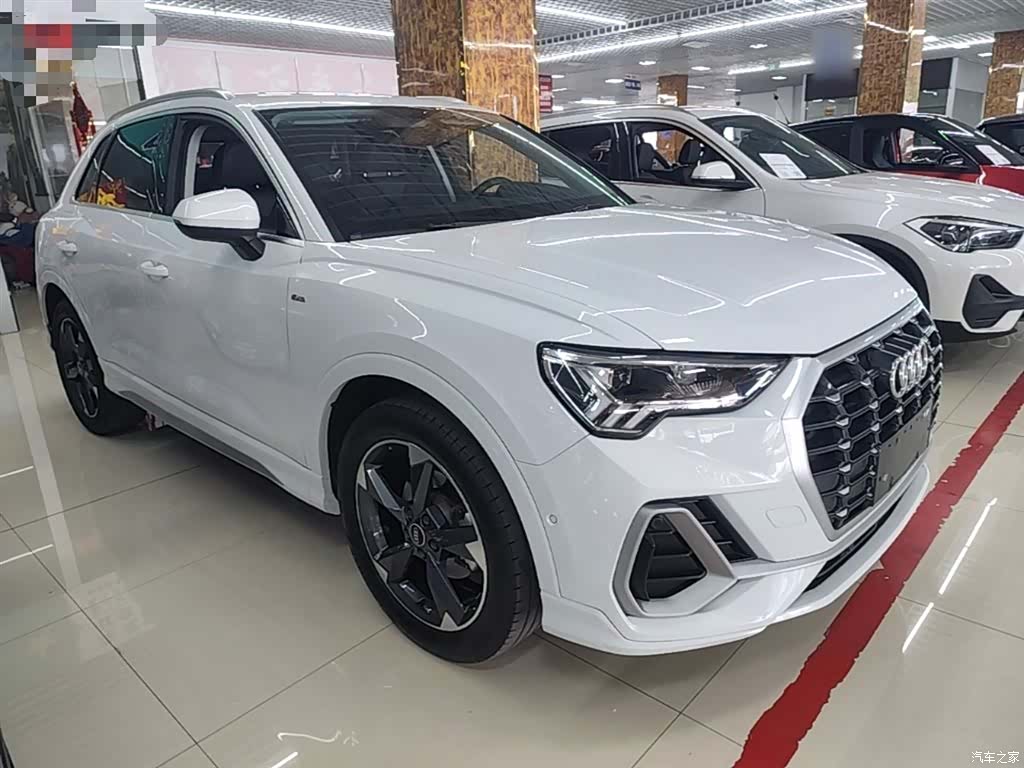 Audi Q3, 2021 4
