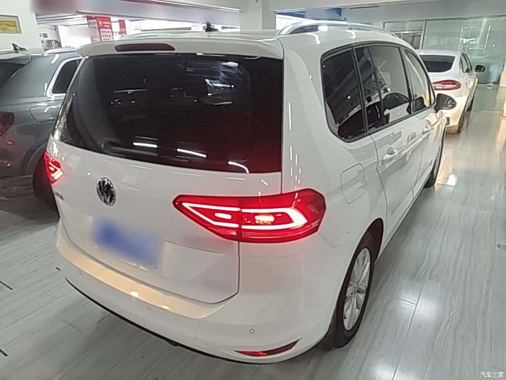 Volkswagen L, 2018 7