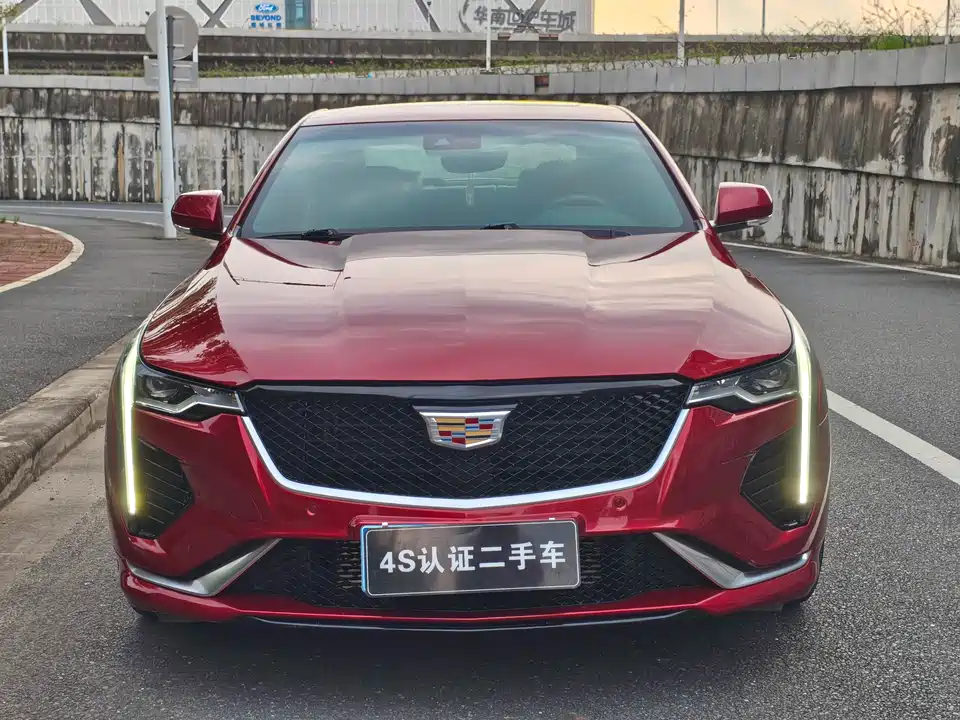 Cadillac CT4