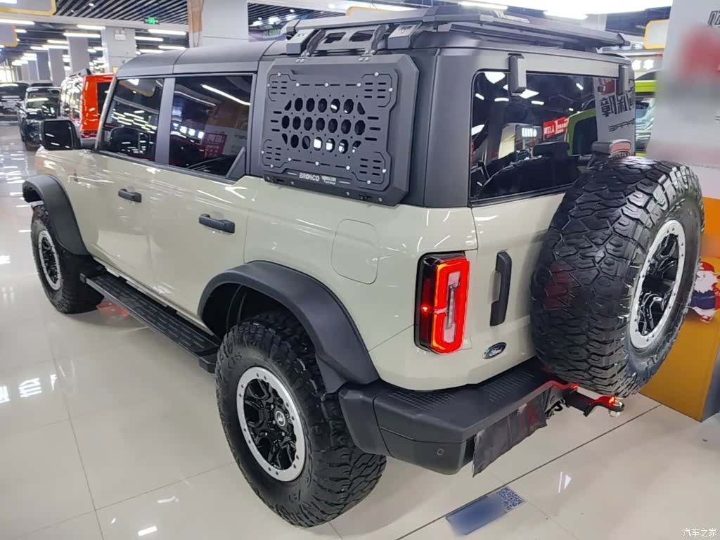 Ford Bronco, 2025 все фото
