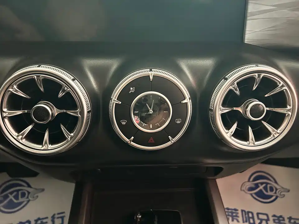 Tank 300 Tank 300