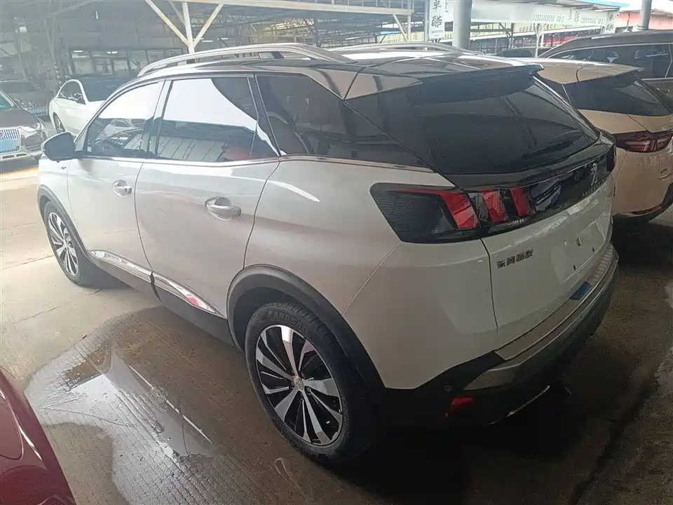 Peugeot 4008
