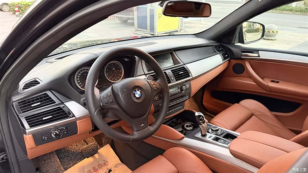 BMW X6, 2011 8