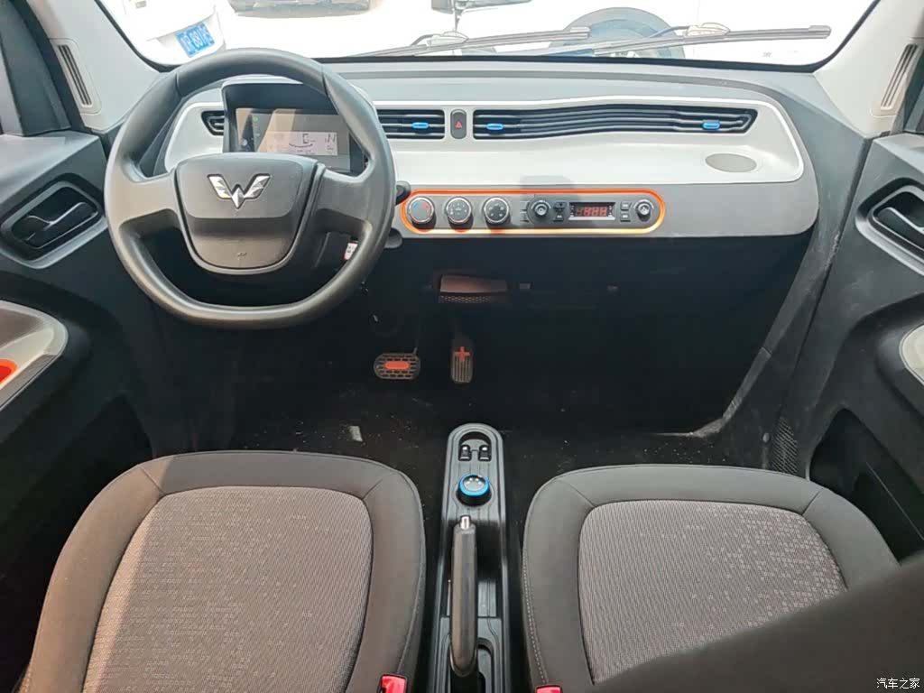 Wuling MINIEV, 2023 10