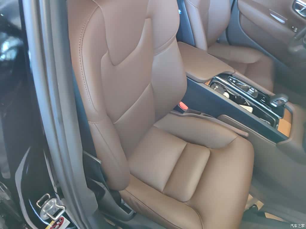 Volvo S90, 2024 25