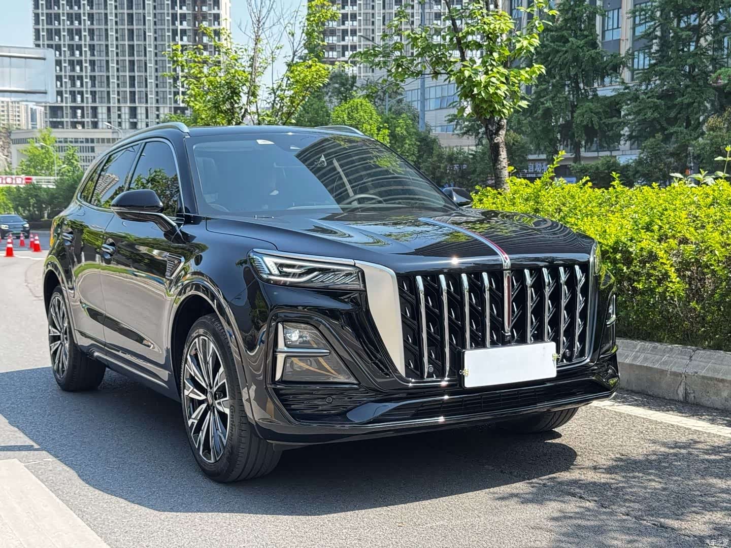 Hongqi HS5, 2024 3