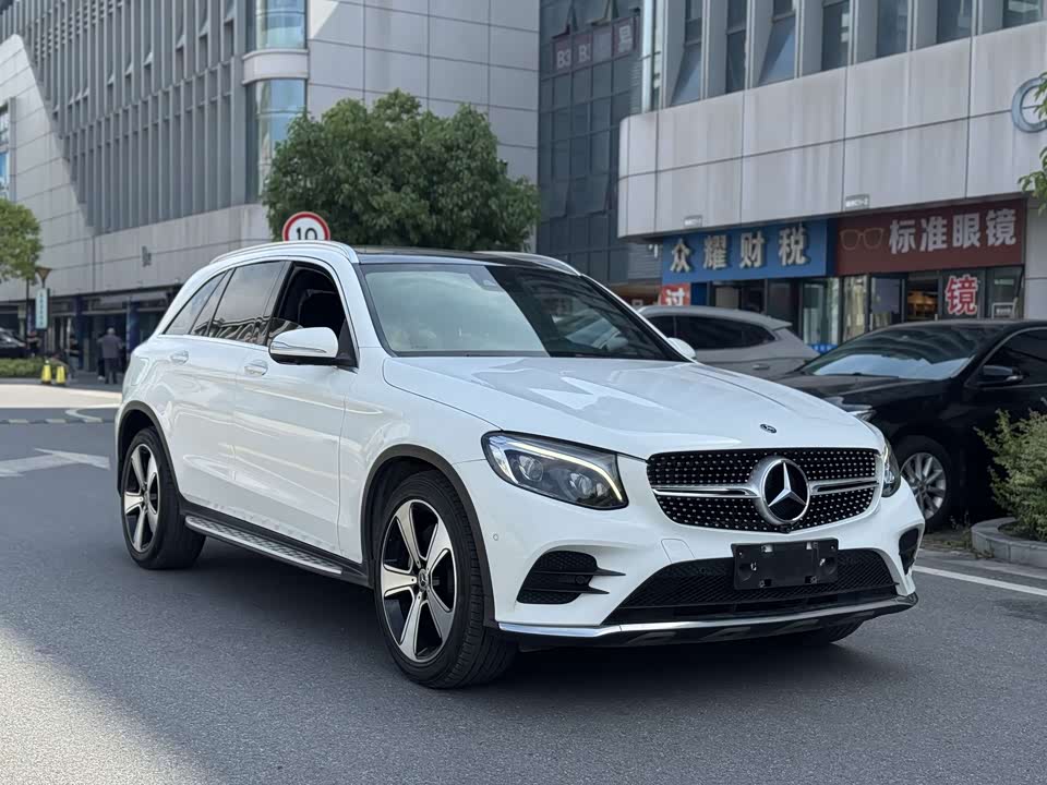 Mercedes-Benz GLC Mercedes-Benz GLC
