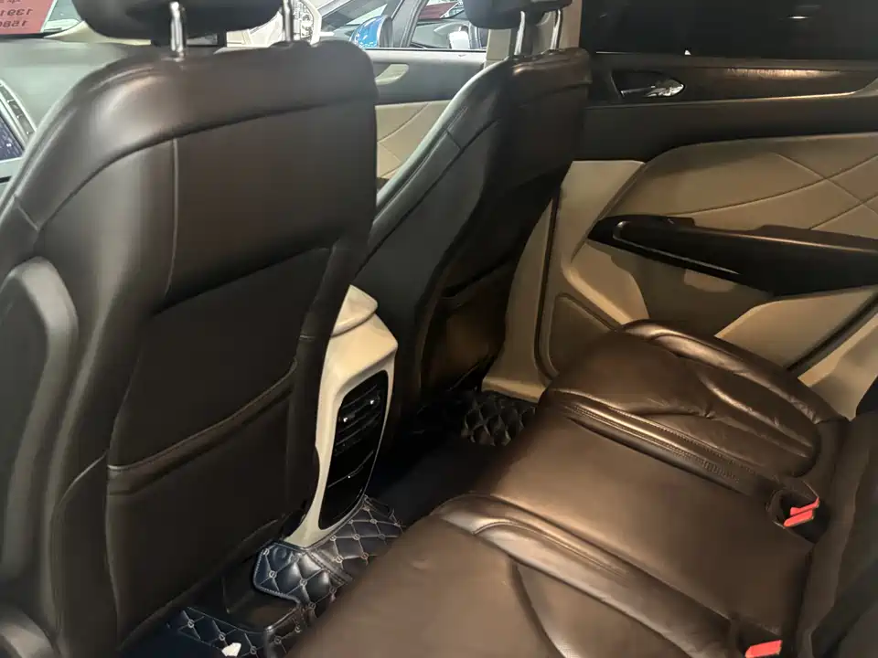 Lincoln MKC