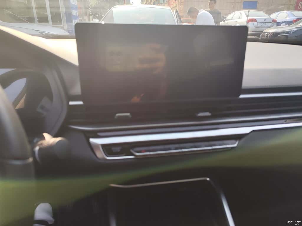 Geely Emgrand, 2022 20