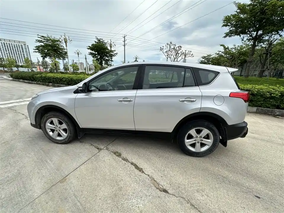 Toyota RAV4 Rongfang