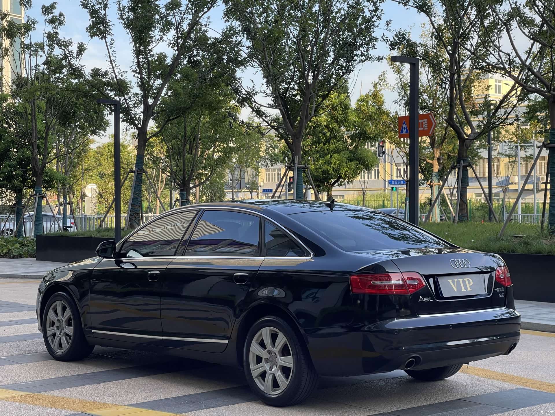 Audi A6L, 2010 все фото