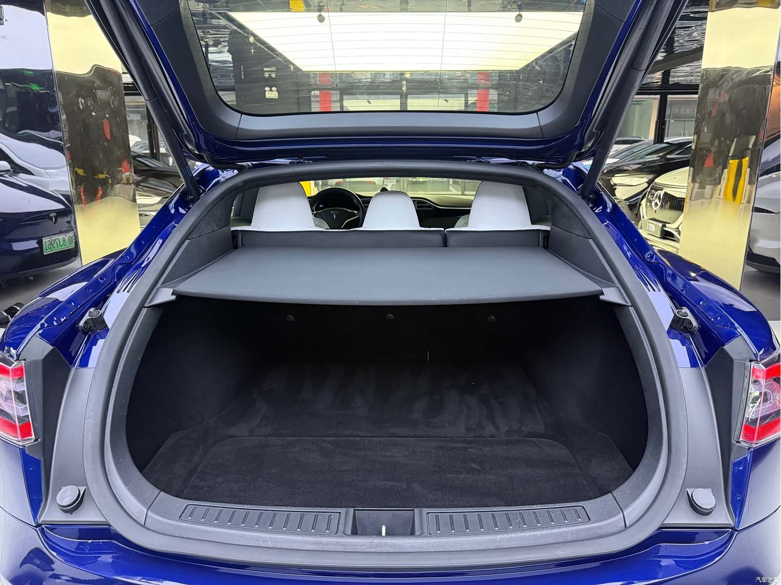 Tesla Model S, 2018 13