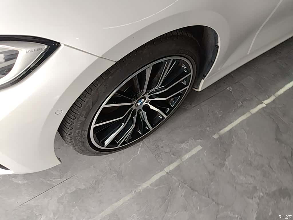 BMW 3 Series, 2019 23