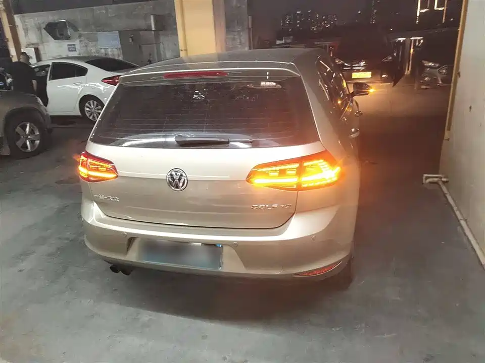 Volkswagen golf