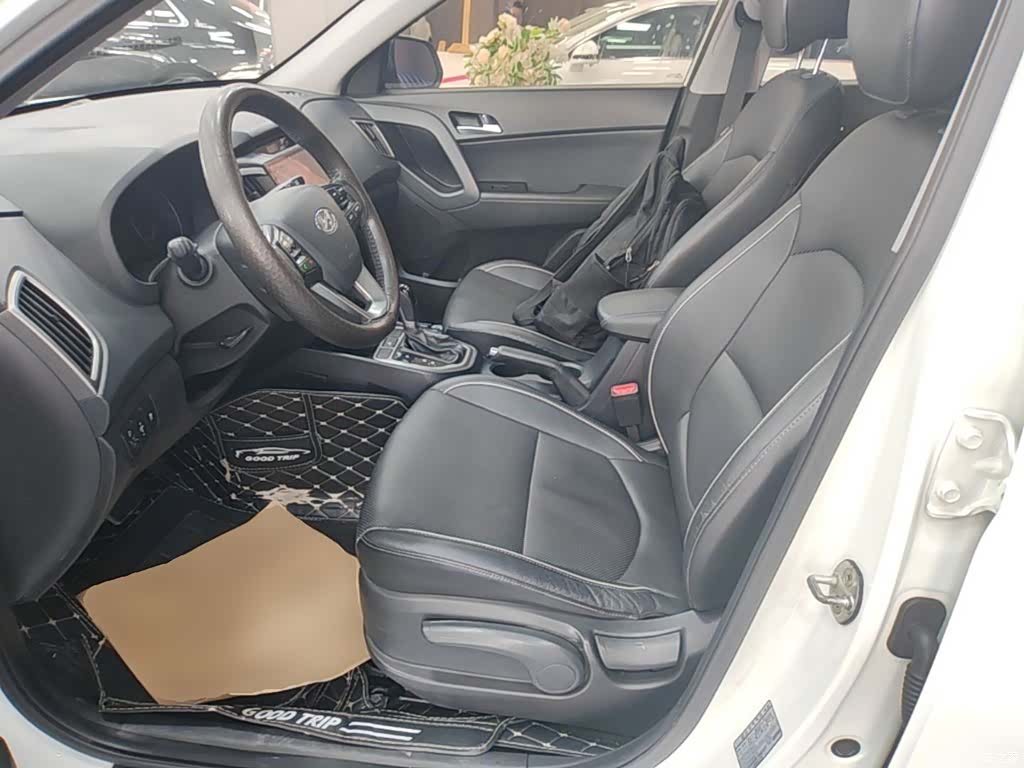 Hyundai ix25, 2015 11