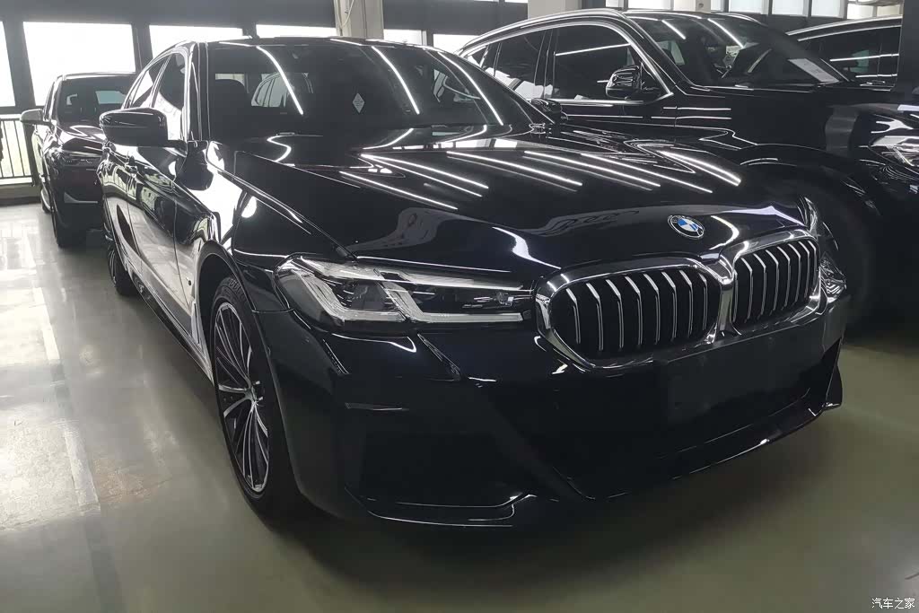 BMW 5 Series, 2022 2